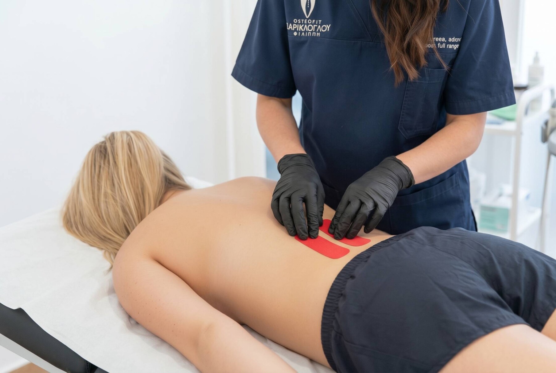 Περίδεση με Kinematic Taping μόνο στο σημείο της μέσης